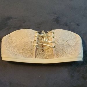 NWOT Strapless Bandeau Bra